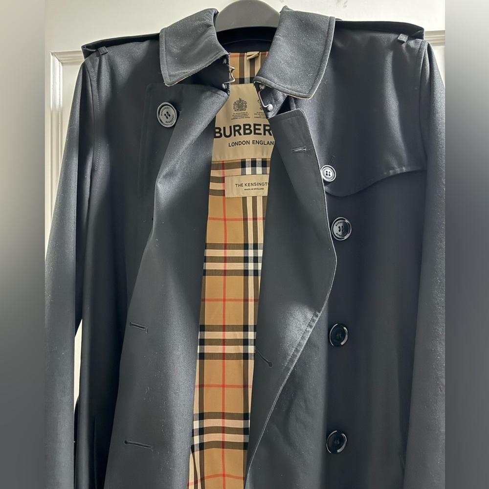 Black Burberry Kensington trench coat, size US 6, UK 8